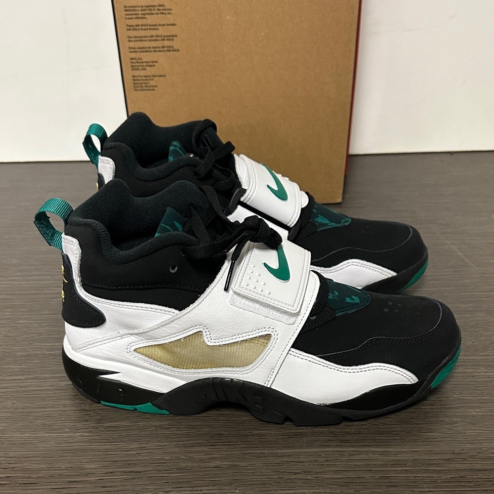 Nike Mens Air Diamond Turf 93 Hard to find. Brand New! Size 11 F16 - Picture 2 of 7